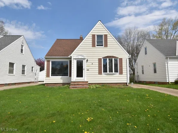 12709 Oakview Blvd, Garfield Heights, OH 44125