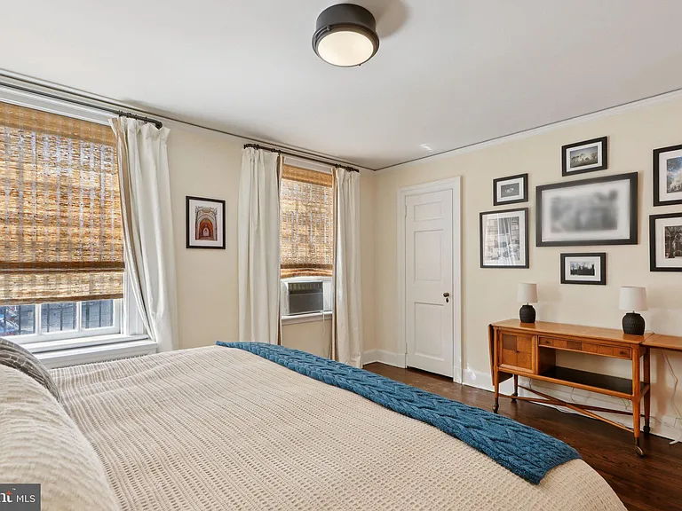 31 Palmer Sq W #A — Photo 17