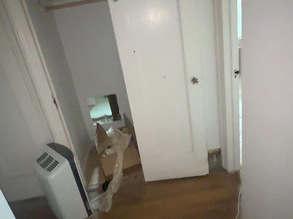 4th image of 50 Glenwood Ave APT 103
