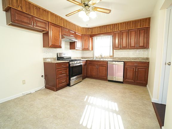 2nd image of 391 Durant Ave