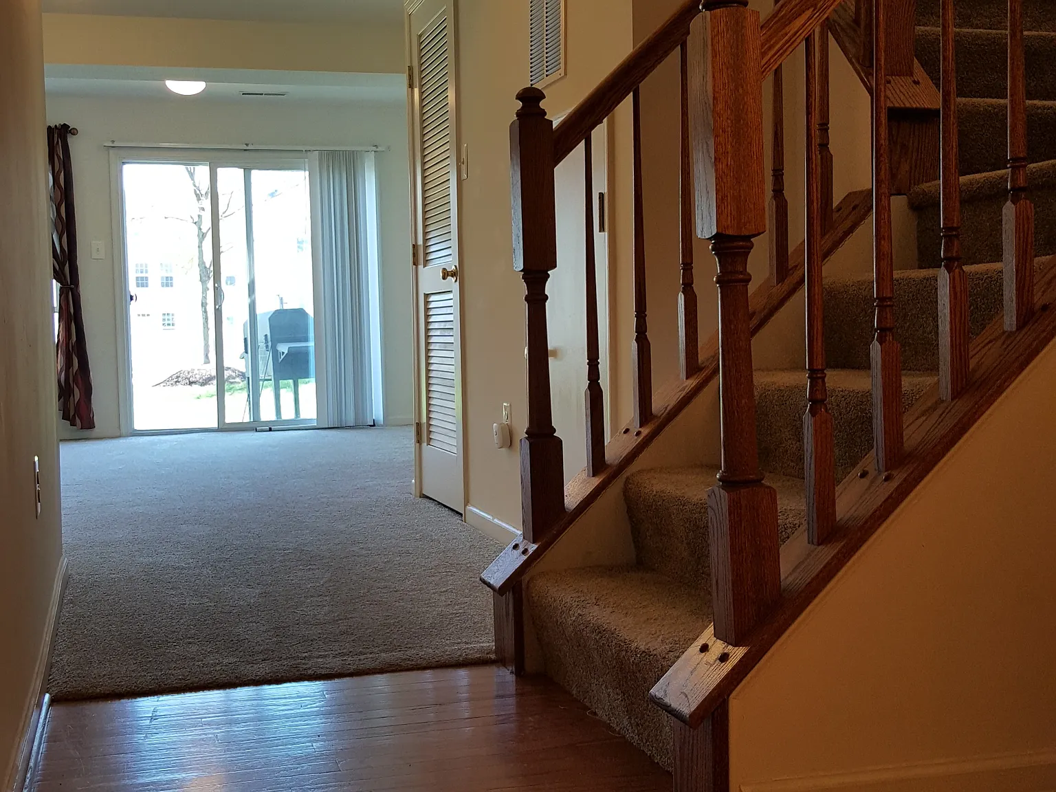 3 bed, 2.5 bath, 2100 sqft, $2,950 — Photo 3
