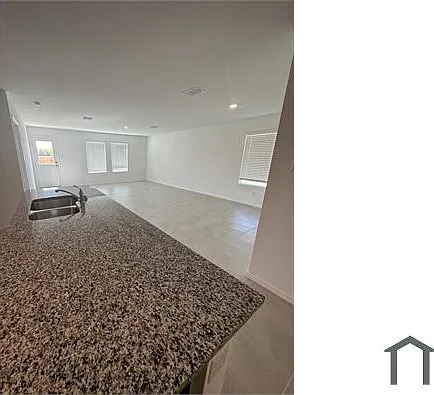 1328 Mahogany Ln — Photo 9