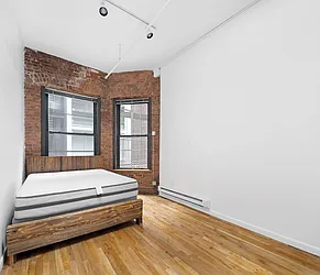 Rented by Ozymandius Realty