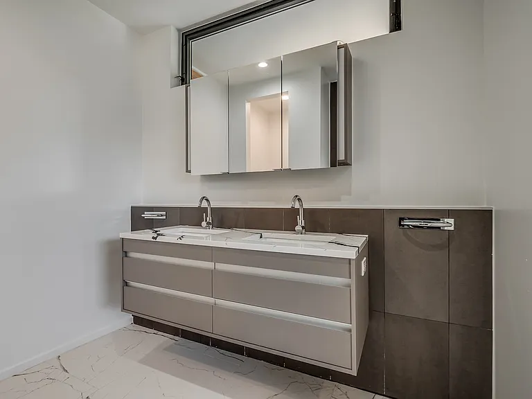 1169 NW 56th St #1B — Photo 8