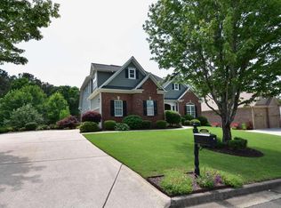 1062 Boxwood Ln, Canton, GA 30114