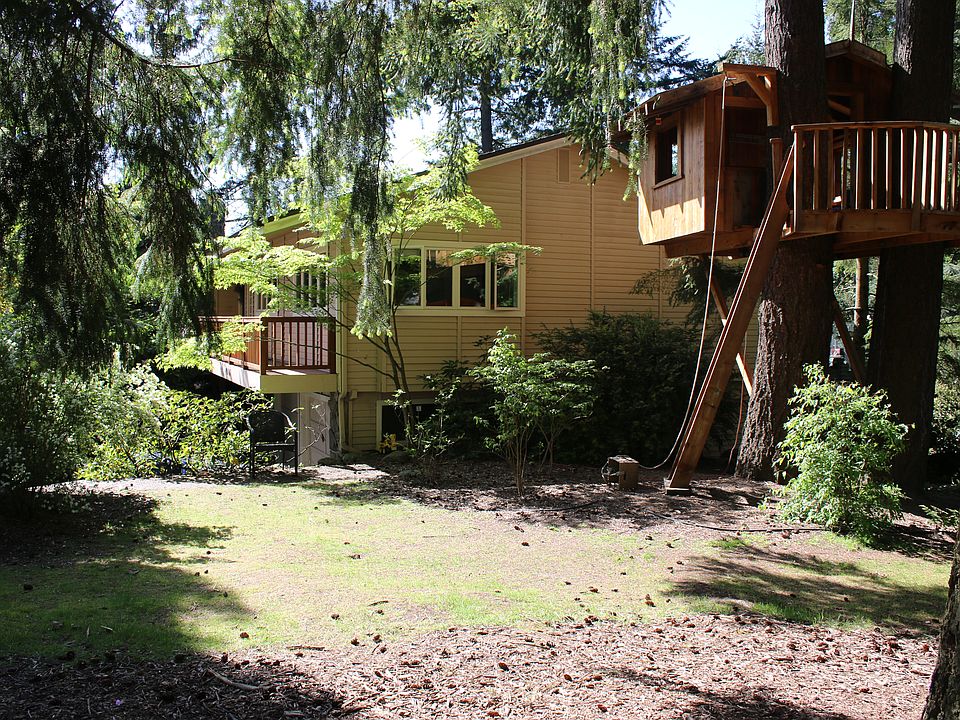 1st image of 4116 NE 203rd Pl