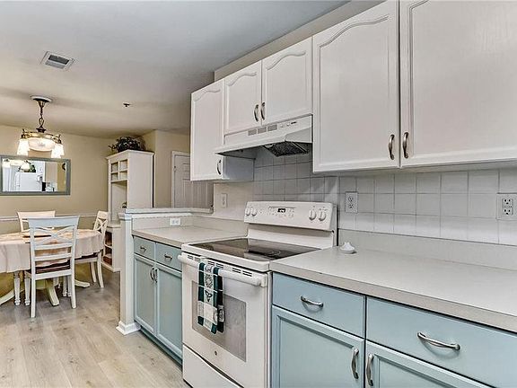 3rd image of 23699 Bahama Poin APT 1116