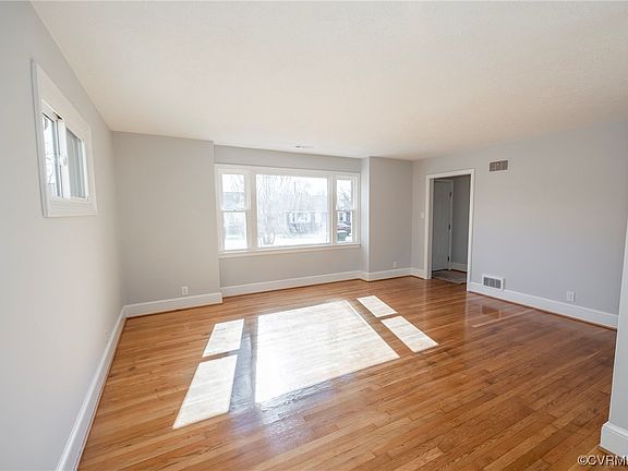 2nd image of 230 W Juniper Ave