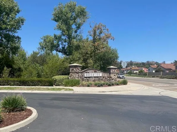 2330 Douglaston Gln, Escondido, CA 92026