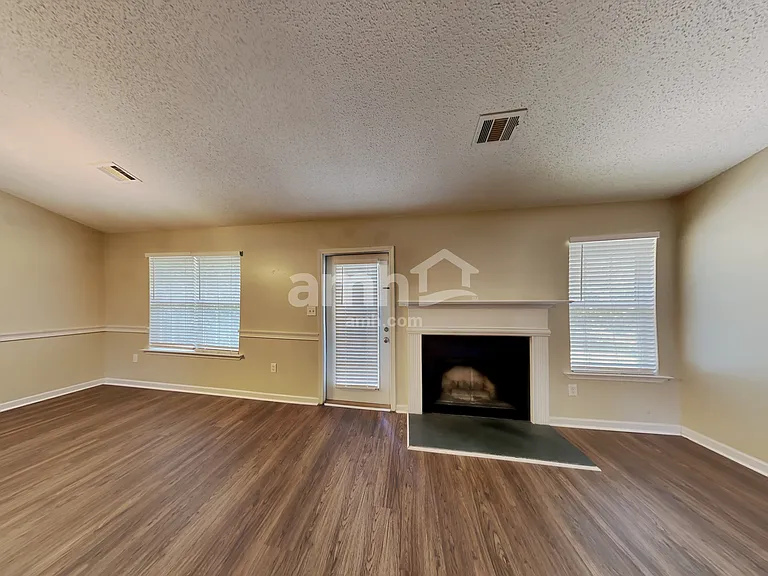 1515 Morning Glory Way — Photo 10
