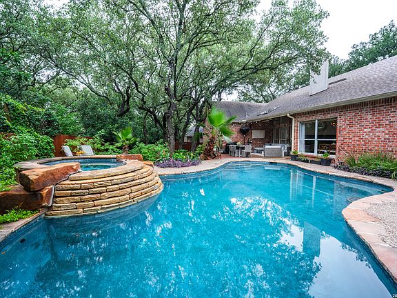 3rd image of 18214 CRYSTAL RIDGE DR