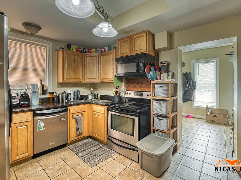 245 Collins Ave — Photo 11