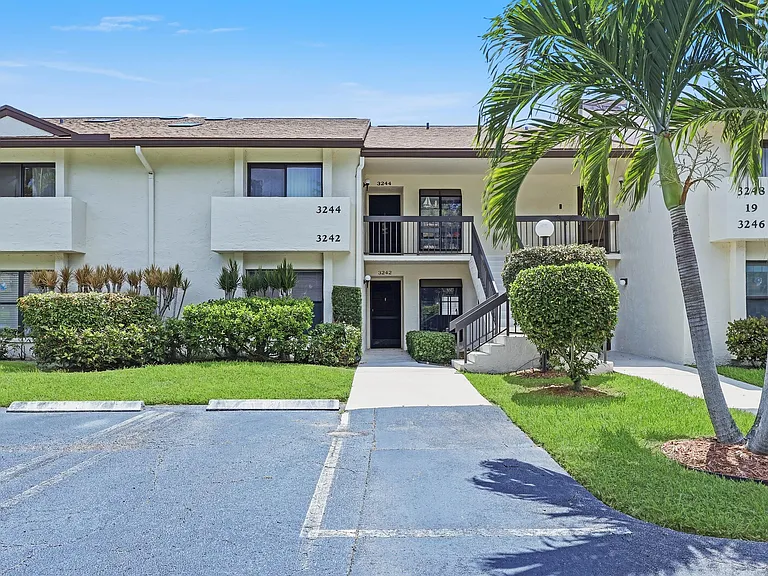 3242 Perimeter Dr — Photo 28