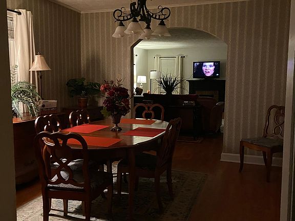 Dining Room view to Living Area from Kitchen