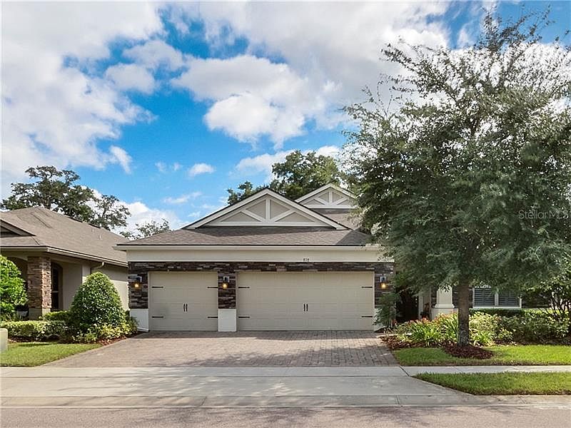 1st image of 878 Sherbourne Cir