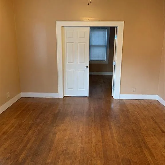 2714 Whitis Ave #ABC — Photo 8
