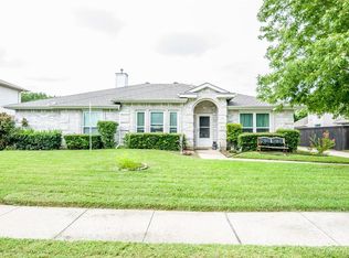 209 Jacob Dr, Glenn Heights, TX 75154