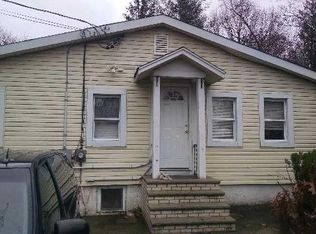 58 Narcissus Rd, Rocky Point, NY 11778