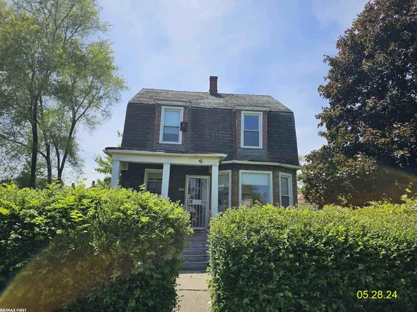 2595 Bewick St, Detroit, MI 48214