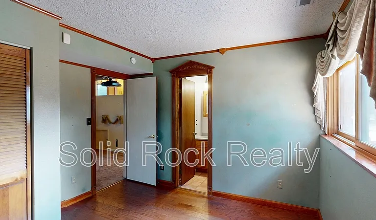 6713 Fredrick Dr — Photo 15
