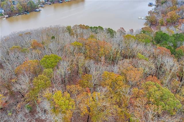 1st image of 116 Fox Land Dr