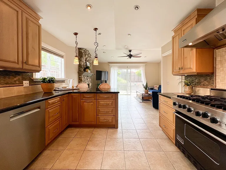 3321 Anita Ct — Photo 31