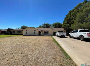 2101 W Currier Ave, Artesia, NM 88210
