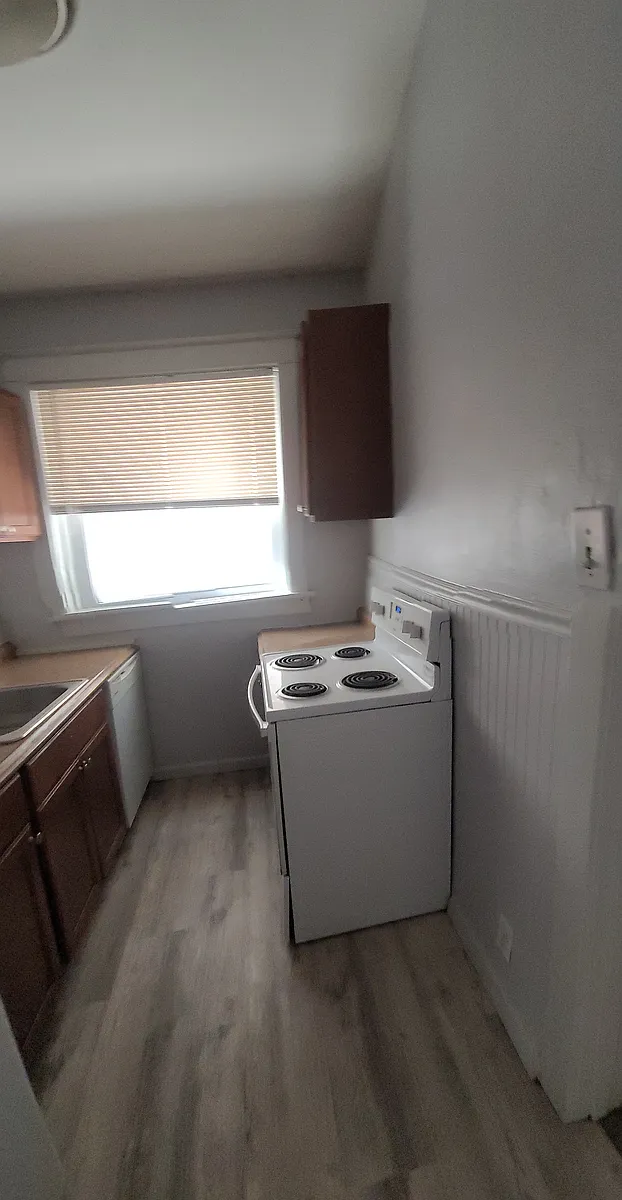 Photo 2 of 11 - 4234-4236 Lawn Ave #4234 - Saint Louis, MO Building Photo - 4234-4236 Lawn Ave #4234