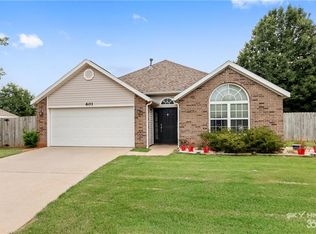 601 Emerald St, Lowell, AR 72745