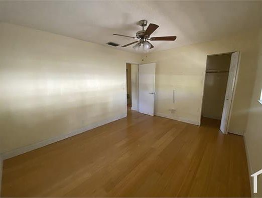 5th image of 437 NE 1st Ave APT 3