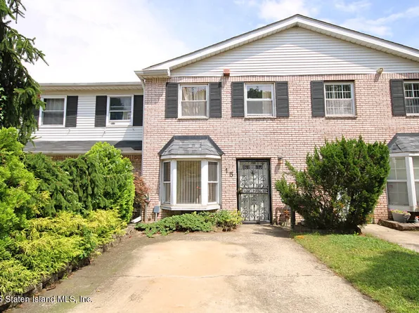 15 Croft Ct, Staten Island, NY 10306