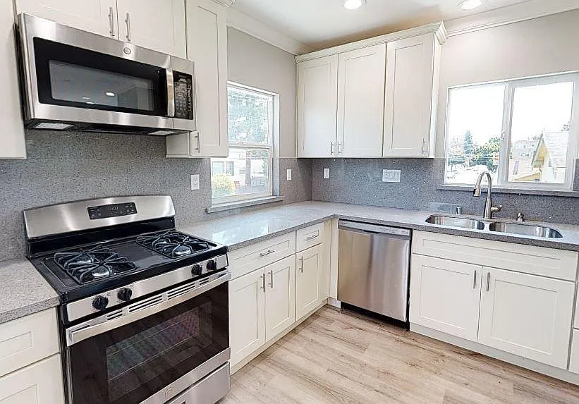 6 bed, 1475 sqft, $1,195 — Photo 2