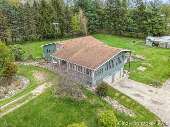 10299 Frost Rd, Portland, MI 48875