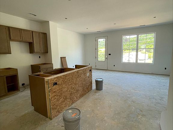 4th image of 9162 Rolling Stone Way