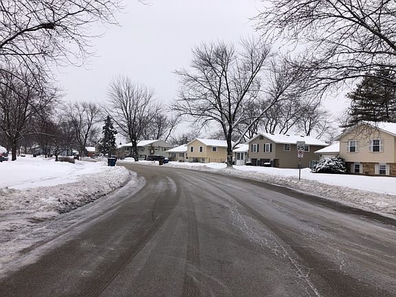 5th image of 52 Jacobsen Ave