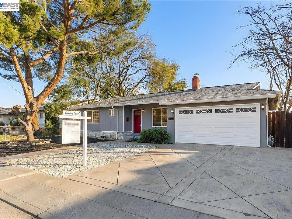 1st image of 7447 Tamarack Dr