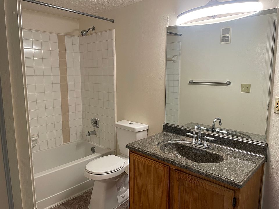 Unit A bathroom
