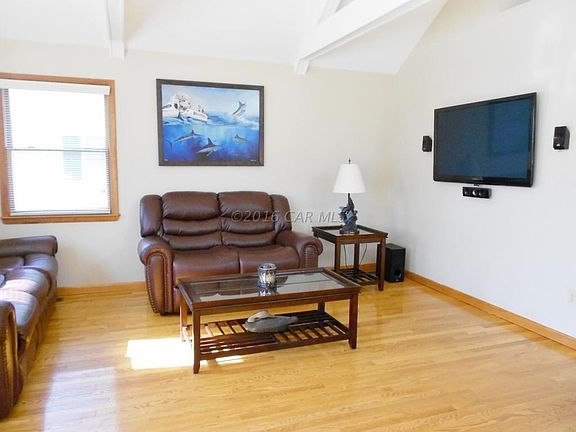 Living room 2