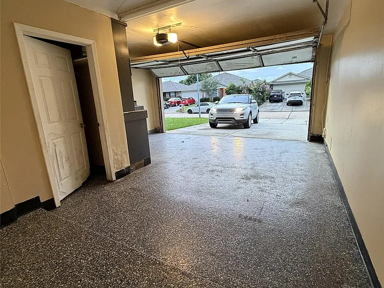7811 Fall Glen Dr — Photo 18
