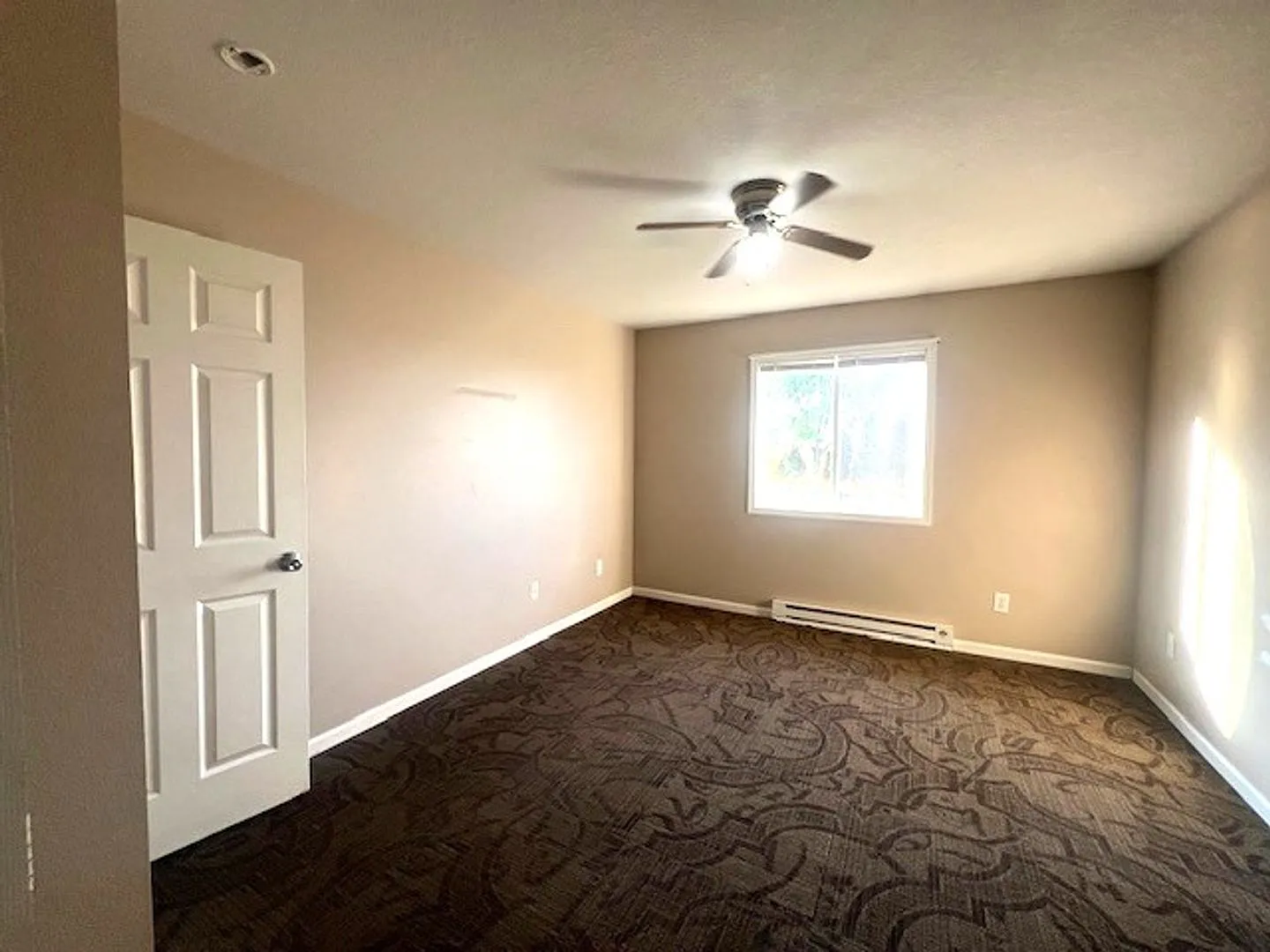 226-228 Haws — Photo 4