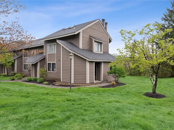 1224 Veech Ln, Hidden Valley, PA 15502