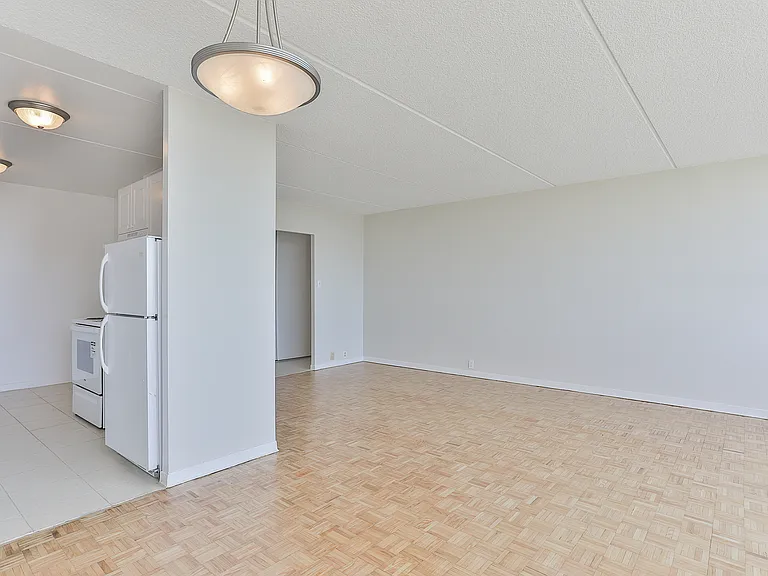 51 Trailridge Cres — Photo 13
