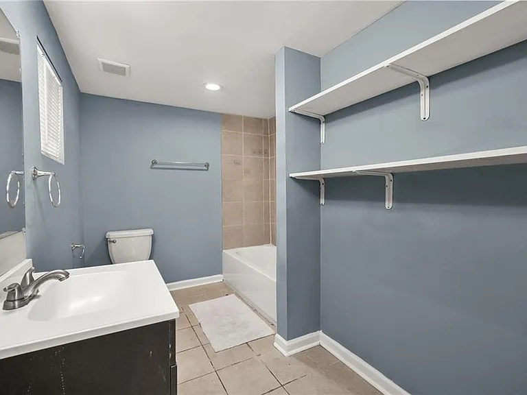 360 Betsy Ave SW — Photo 22