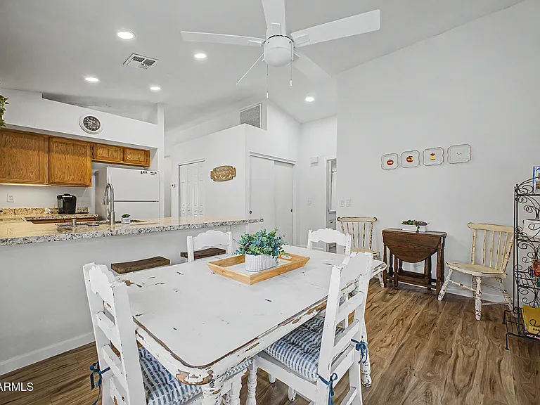 1120 N Val Vista Dr #95 — Photo 20