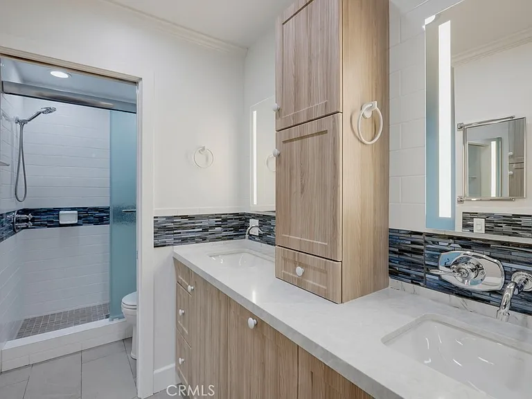 23411 Cambridge Rd — Photo 24