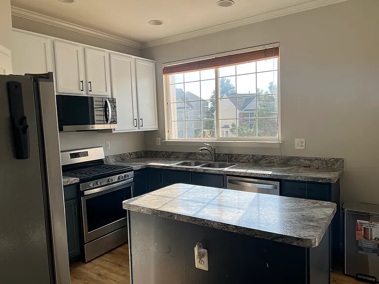 9404 Lanae Ln — Photo 12