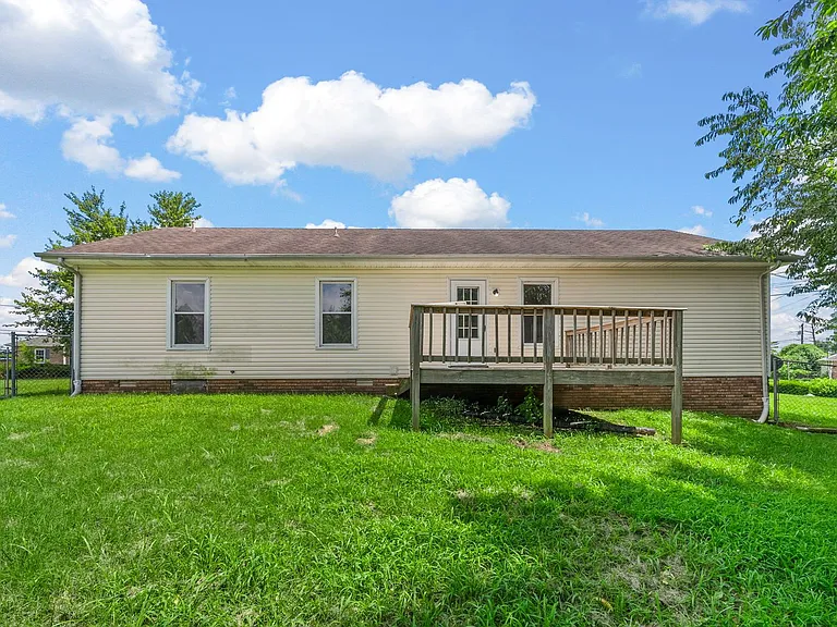 253 Moncrest Dr — Photo 24