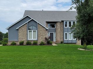6064 Petros Dr, West Bloomfield, MI 48324