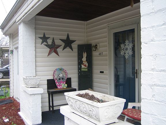 4th image of 427 W 2nd St