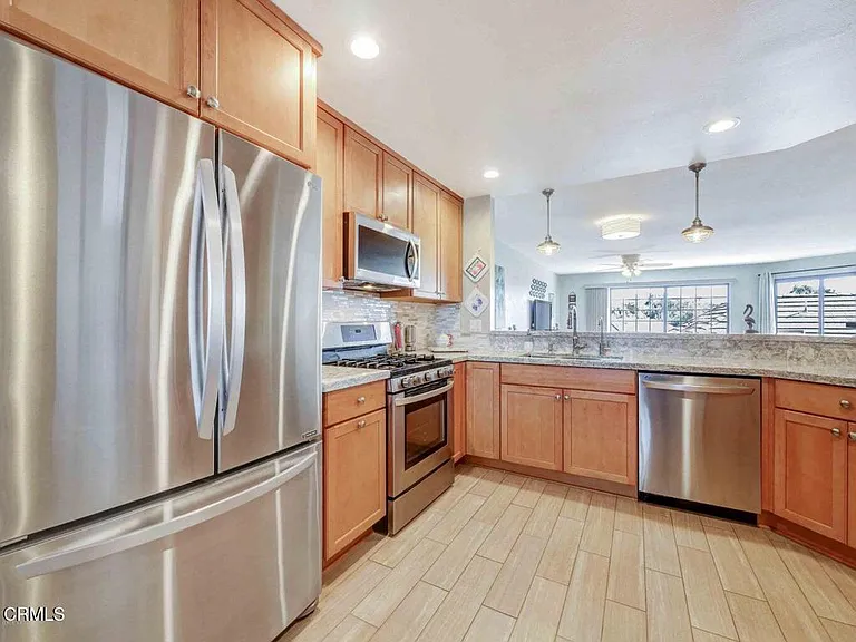 716 Island View Cir — Photo 10
